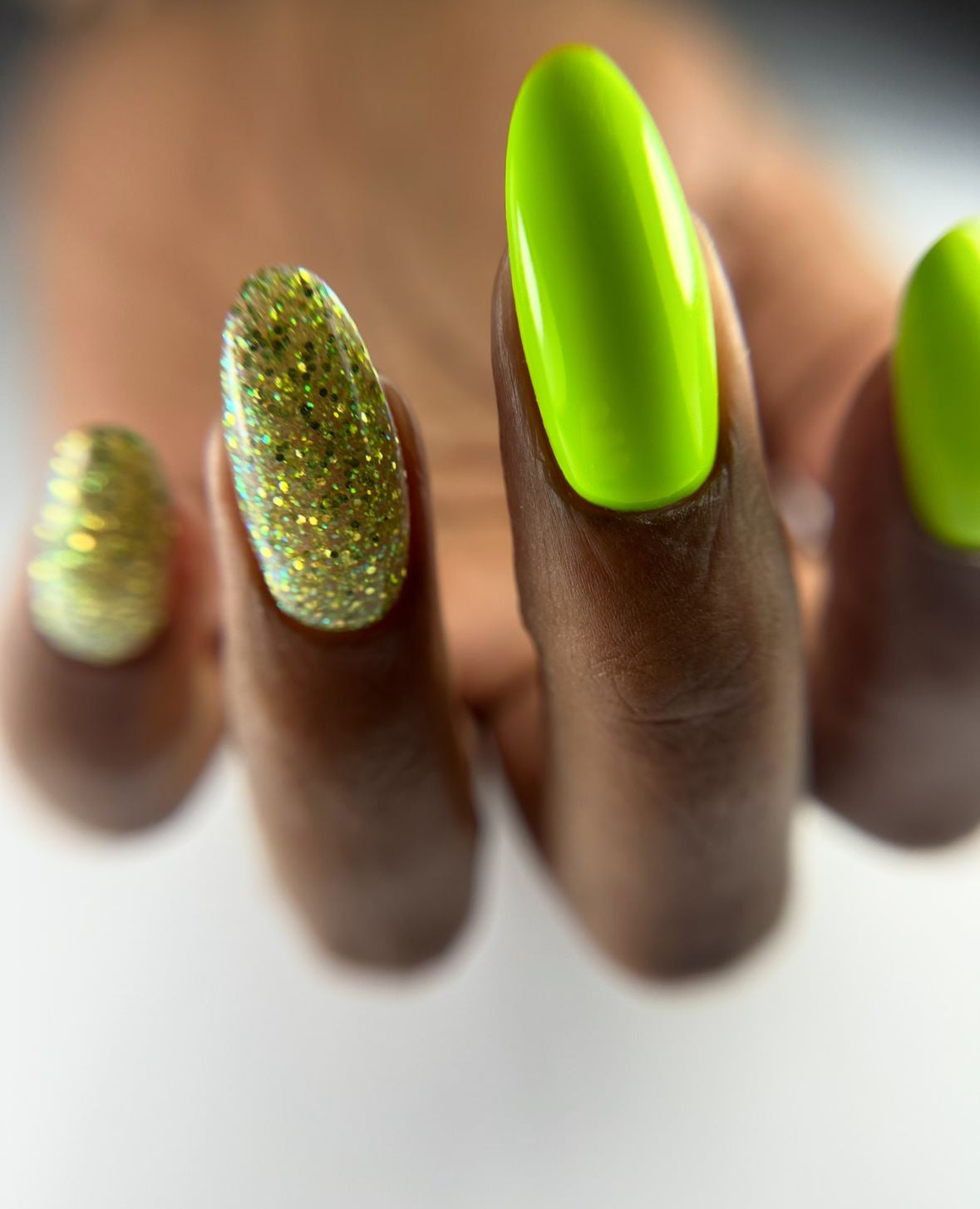 P+ Peace and Love Glitter Gel Polish 10 ml