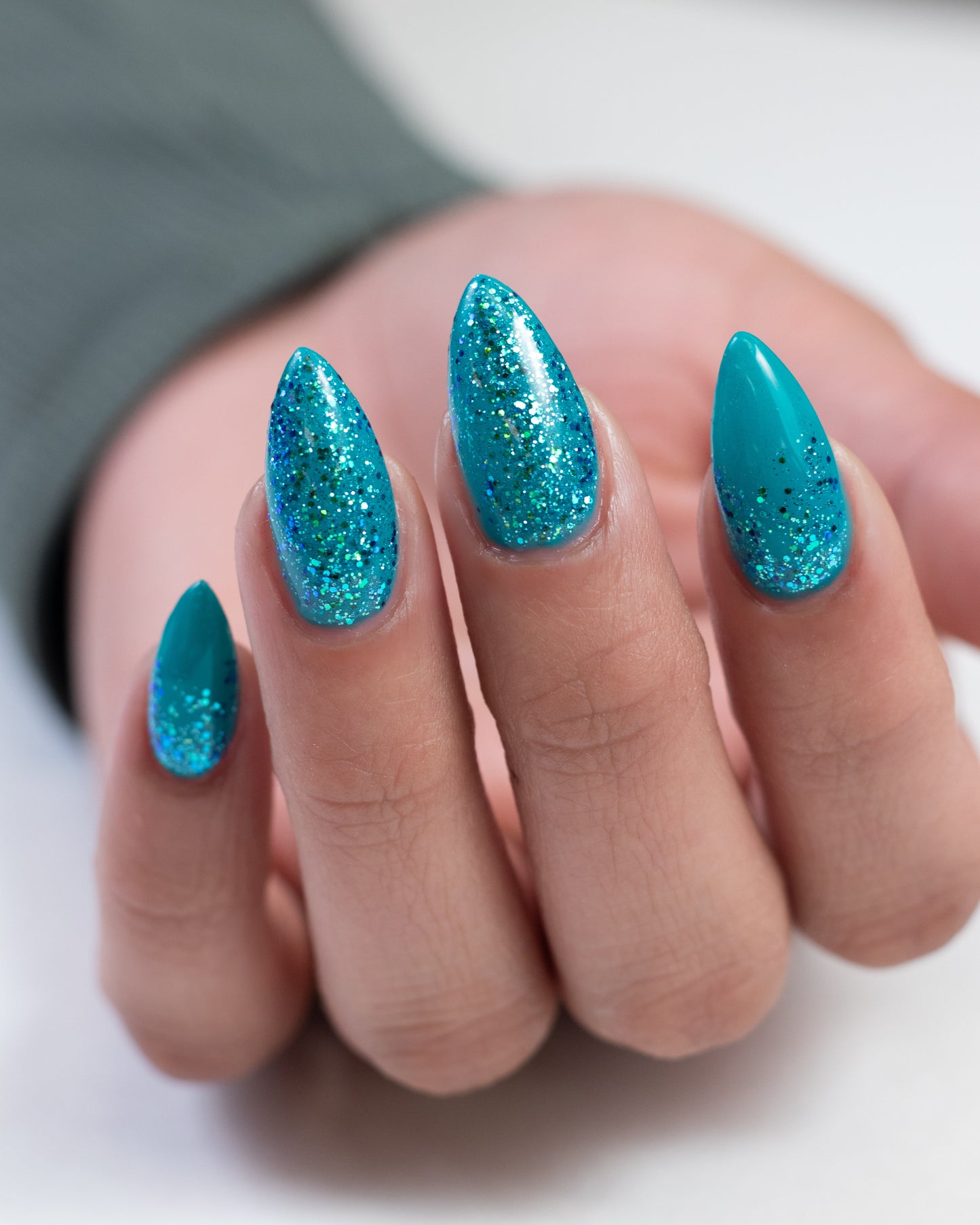 P+ Standing Ovation Glitter Gel Polish 10 ml